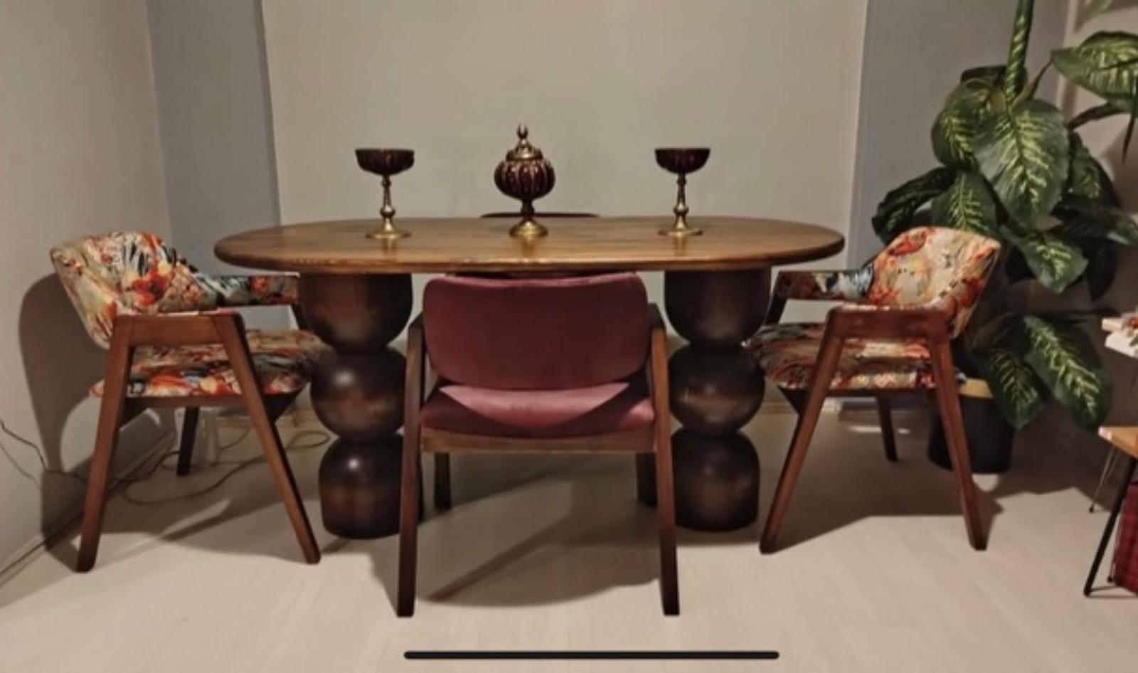 Floransa Oval Ahşap Masa & Bordo Deri Sandalye Takımı - Ürün Görseli 3